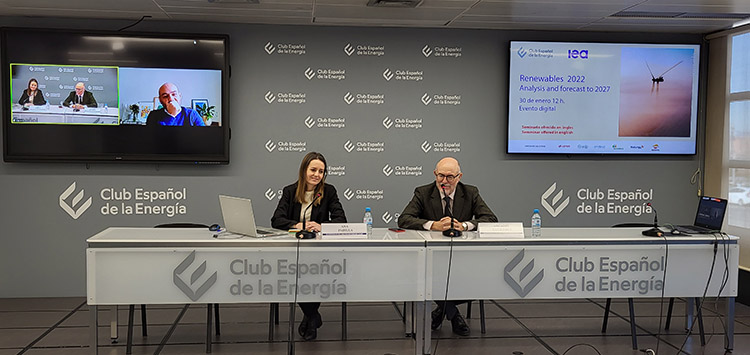 Jornada de presentación del informe de la AIE en la sede de Enerclub.