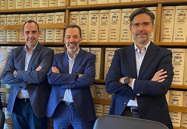 De izquierda a derecha, Ricardo Sáez, director general de SITRA, Ruperto Unzué, socio de Suma y Sergio Fernandez, socio de Suma.